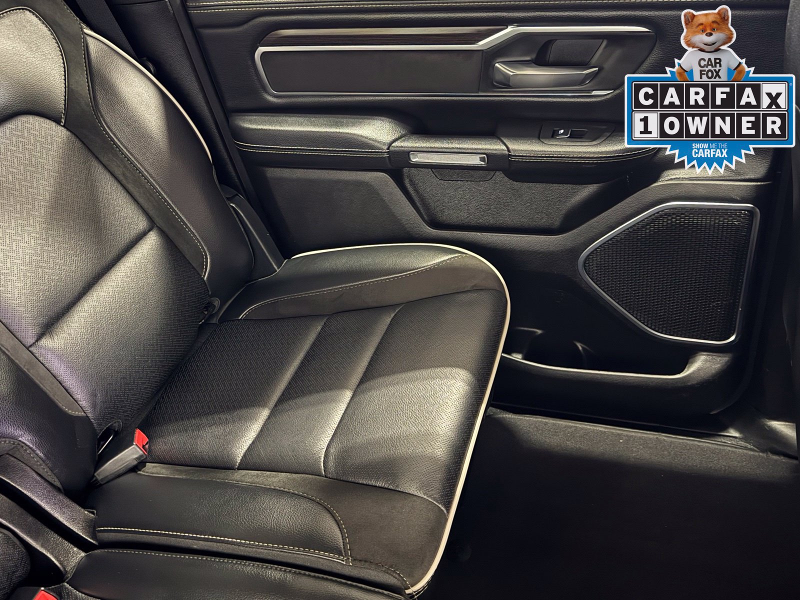 Used 2025 RAM 1500 Laramie AWD/4WD image 33