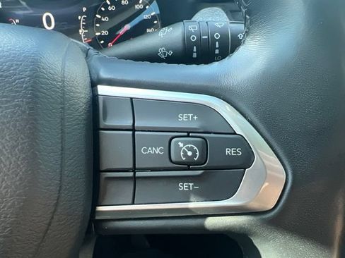 Used 2022 Jeep Compass Latitude AWD/4WD image 21