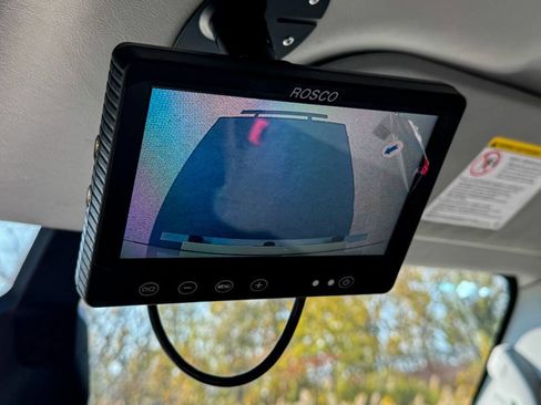 Used 2022 Ford E-450 and Econoline 450 Super Duty image 27