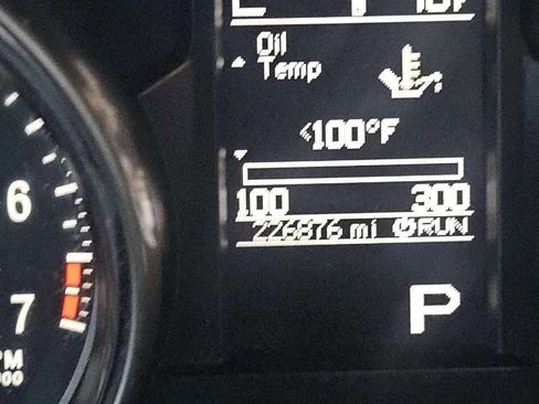 Used 2011 Jeep Grand Cherokee Laredo w/ Security & Convenience Group image 10