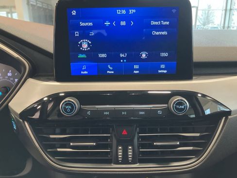 Used 2020 Ford Escape SEL image 21