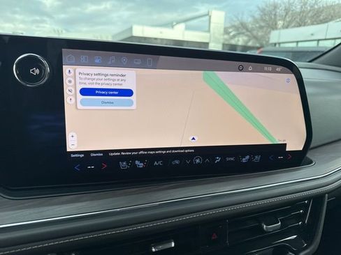 Used 2025 Chevrolet Tahoe Premier image 16