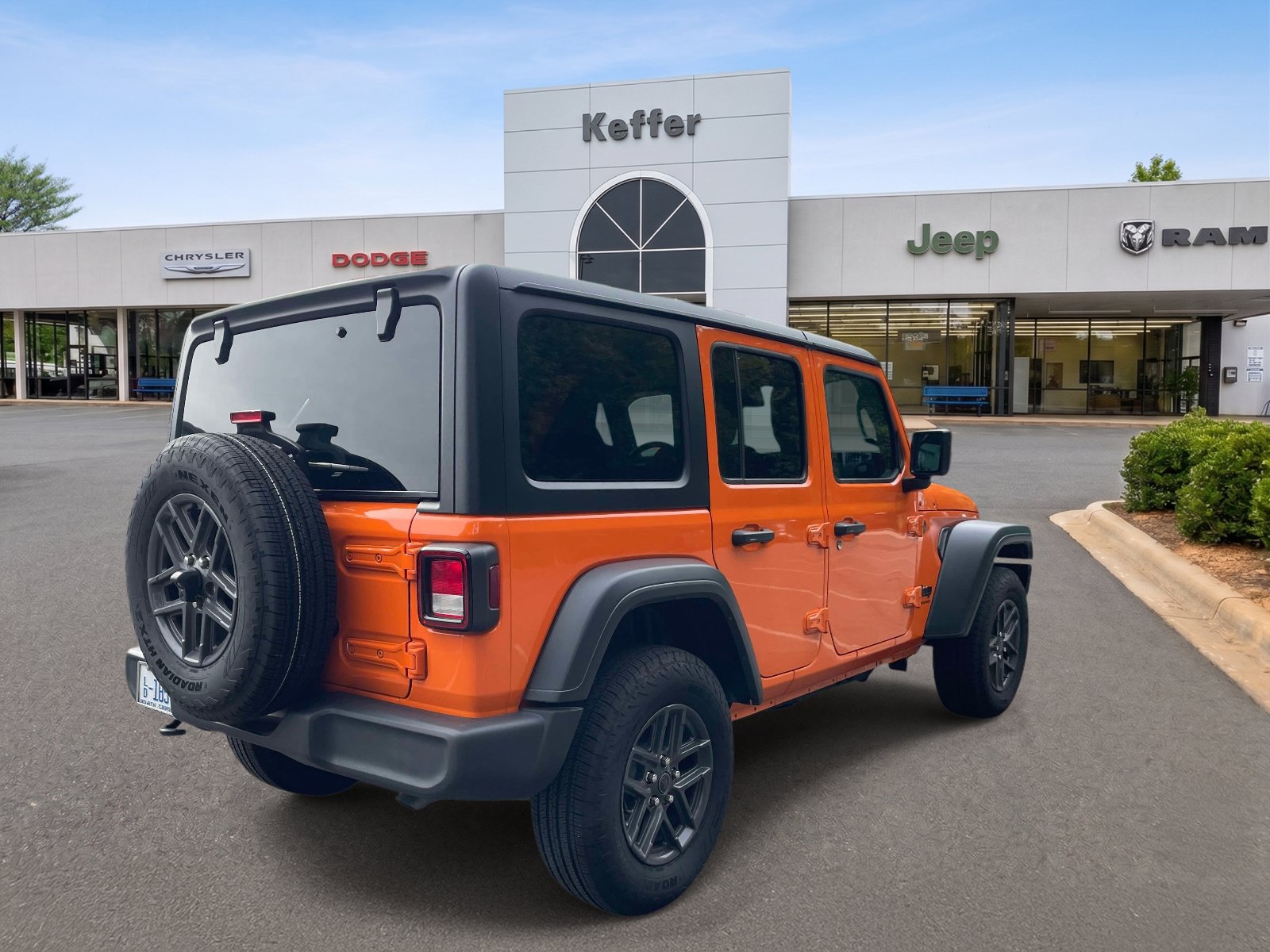 Used 2025 Jeep Wrangler Unlimited Sport AWD/4WD image 6