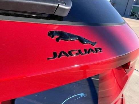 New 2025 Jaguar F-PACE R-Dynamic S image 9
