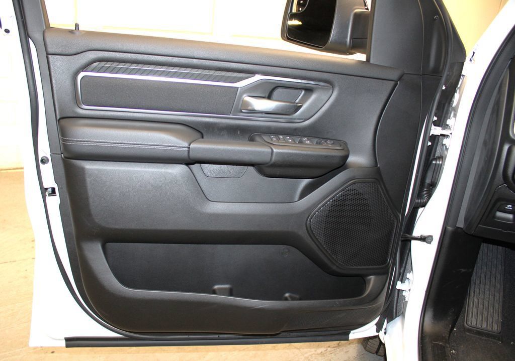 New 2026 RAM 1500 Big Horn w/ Night Edition AWD/4WD image 24