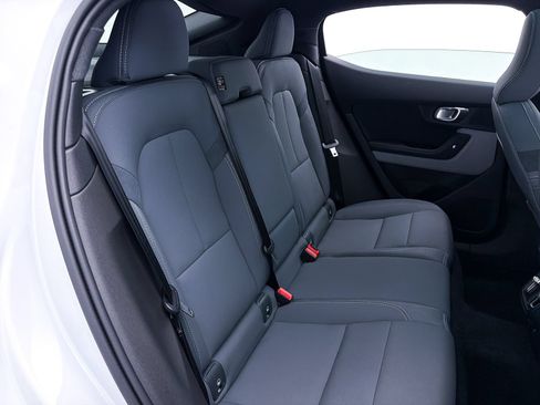 Used 2022 Polestar Polestar 2 w/ Plus Package AWD/4WD image 38