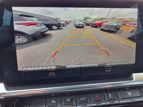 Used 2025 GMC Sierra 1500 SLT image 12