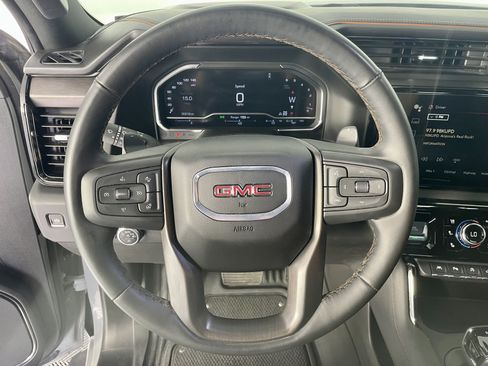 Used 2024 GMC Sierra 1500 AT4 w/ Technology Package AWD/4WD image 15