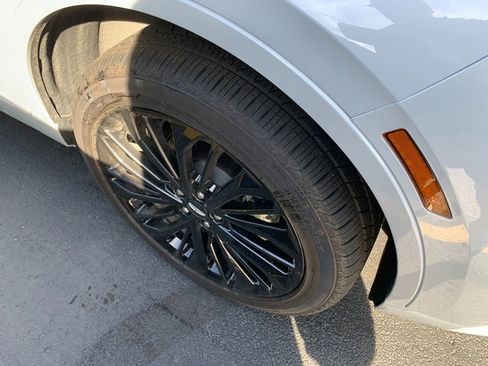 Certified 2025 Lincoln Corsair AWD w/ Equipment Group 101A image 5