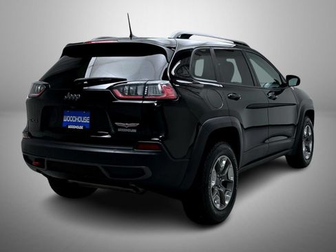 Used 2019 Jeep Cherokee Trailhawk w/ Cold Weather Group AWD/4WD image 5