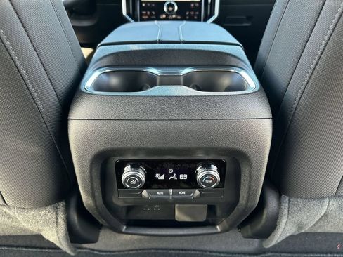 New 2026 GMC Acadia Elevation AWD/4WD image 21