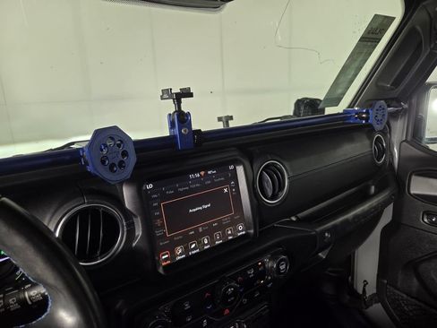 Used 2022 Jeep Wrangler Unlimited Rubicon 4xe w/ Steel Bumper Group AWD/4WD image 14