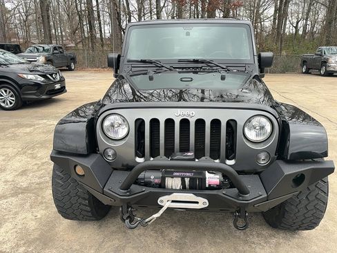 Used 2015 Jeep Wrangler Unlimited Sport image 2