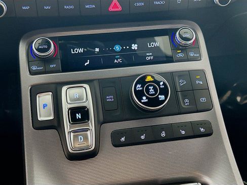 Used 2024 Hyundai Palisade Calligraphy AWD/4WD image 16