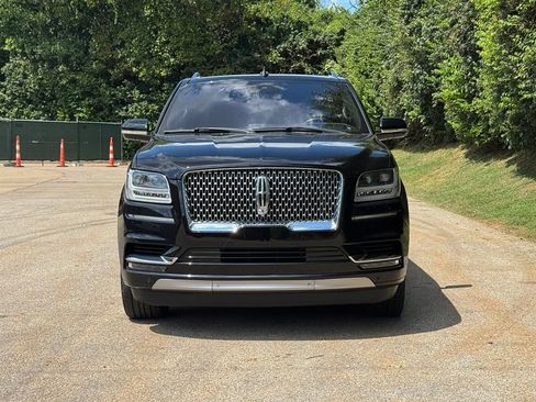 Used 2020 Lincoln Navigator L Reserve w/ Equipment Group 201A Reserve AWD/4WD image 3