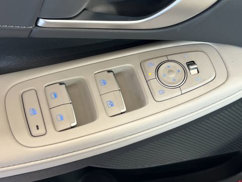 New 2025 Hyundai Sonata Limited image 13