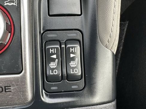 Used 2019 Subaru Forester Limited image 14