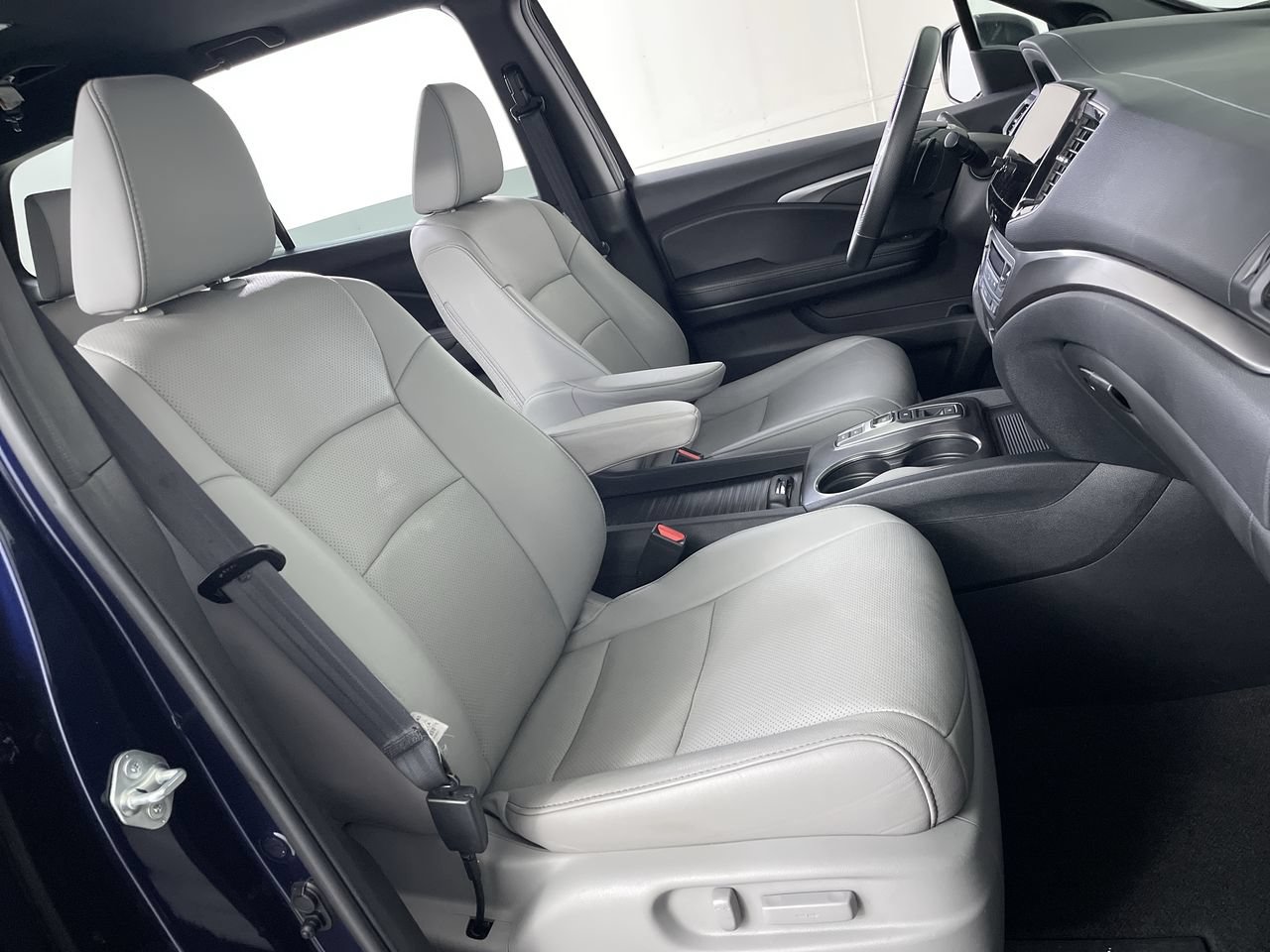 Used 2023 Honda Passport EX-L image 26