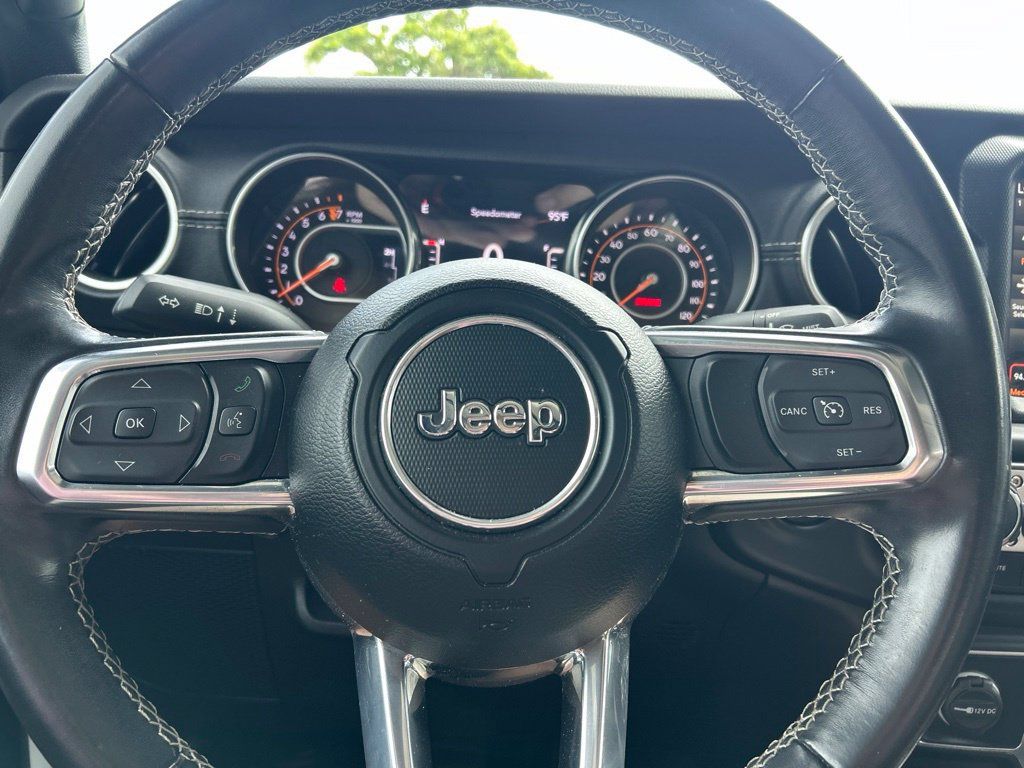 Used 2022 Jeep Gladiator Overland AWD/4WD image 21