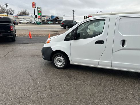 Used 2019 Nissan NV200 S w/ Cruise Control Package image 38