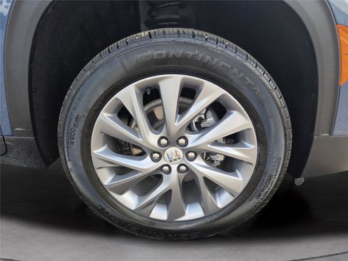 Used 2025 Buick Enclave Preferred FWD image 34