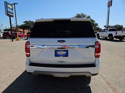 Used 2021 Ford Expedition XLT AWD/4WD image 7