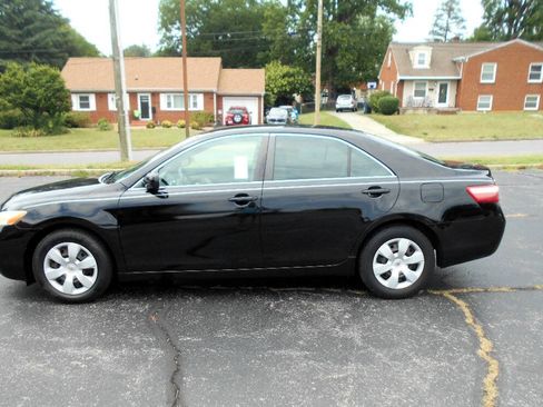 Used 2008 Toyota Camry LE FWD image 7