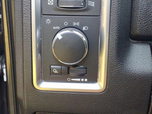 Used 2024 RAM 1500 Classic SLT image 20