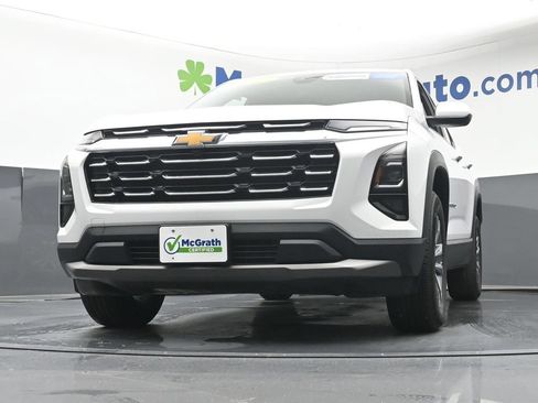 Used 2025 Chevrolet Equinox LT AWD/4WD image 7