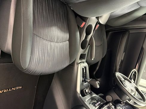 Used 2019 Nissan Sentra SV FWD image 22