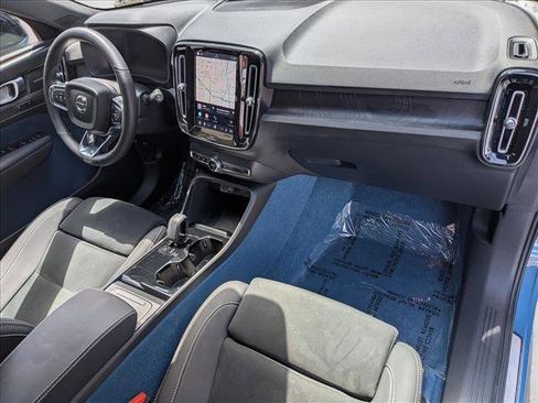 Certified 2023 Volvo XC40 Recharge Ultimate AWD/4WD image 21