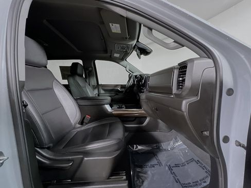 Used 2024 Chevrolet Silverado 2500 LT w/ Texas Edition image 30