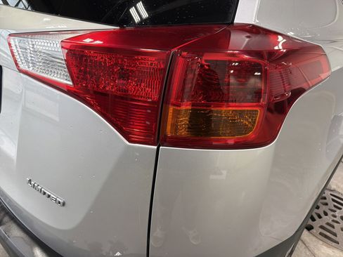 Used 2014 Toyota RAV4 Limited FWD image 11