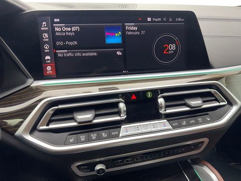 Used 2023 BMW X6 xDrive40i w/ M Sport Package image 62