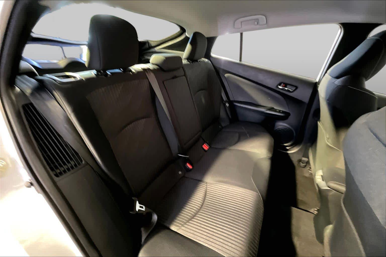 Used 2022 Toyota Prius Prime LE FWD image 20