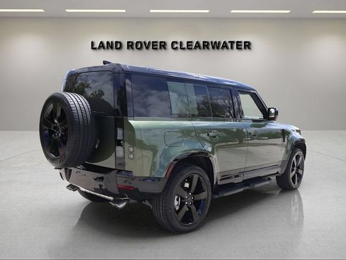 New 2026 Land Rover Defender 110 X-Dynamic SE AWD/4WD image 5