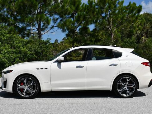 Used 2019 Maserati Levante S GranSport AWD/4WD image 27