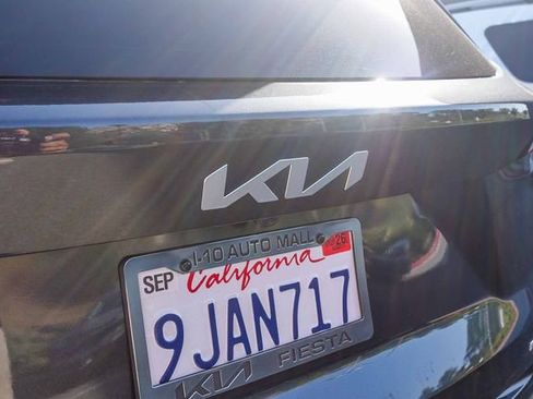 Certified 2023 Kia Sorento SX image 14