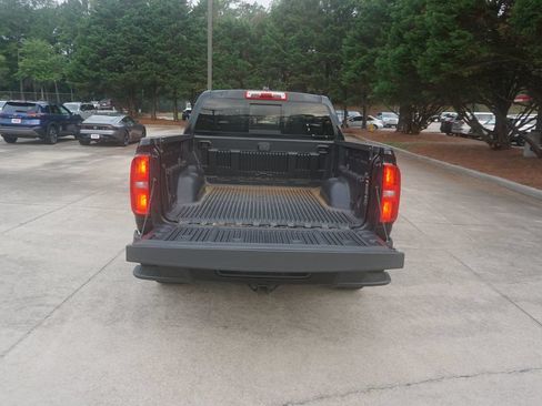 Used 2018 Chevrolet Colorado Z71 AWD/4WD image 15