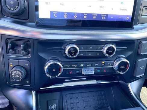 Used 2023 Ford F150 Raptor w/ Raptor 37 Performance Package AWD/4WD image 32