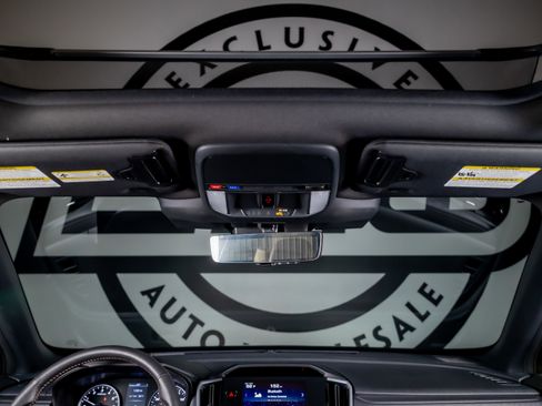 Used 2025 Subaru Forester Touring w/ Popular Package - Touring image 9