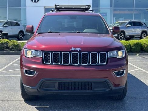 Used 2021 Jeep Grand Cherokee Laredo X AWD/4WD image 2