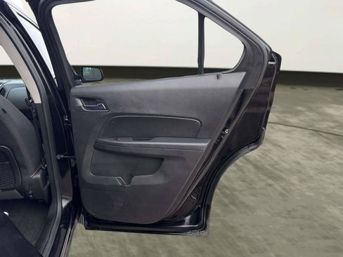 Used 2017 Chevrolet Equinox LT FWD image 15