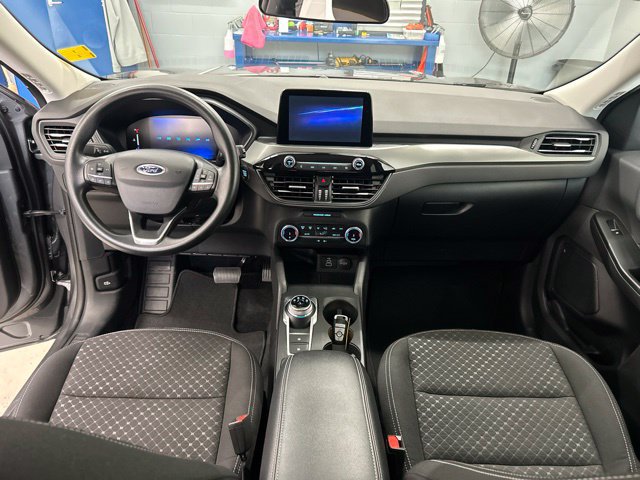 Used 2025 Ford Escape Active AWD/4WD image 11