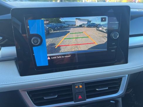 New 2025 Volkswagen Taos SE image 26