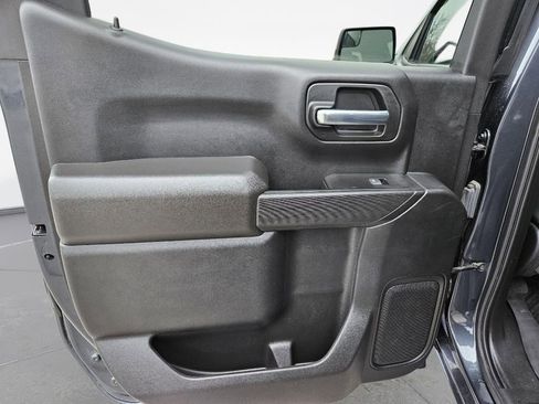 Used 2022 Chevrolet Silverado 1500 LT AWD/4WD image 26