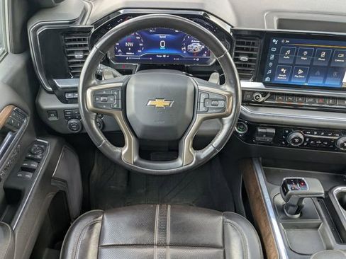 Used 2023 Chevrolet Silverado 1500 High Country w/ Technology Package AWD/4WD image 31