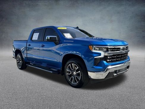 Used 2022 Chevrolet Silverado 1500 LT RWD image 3