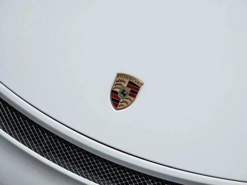 Used 2015 Porsche 911 GT3 RWD image 7