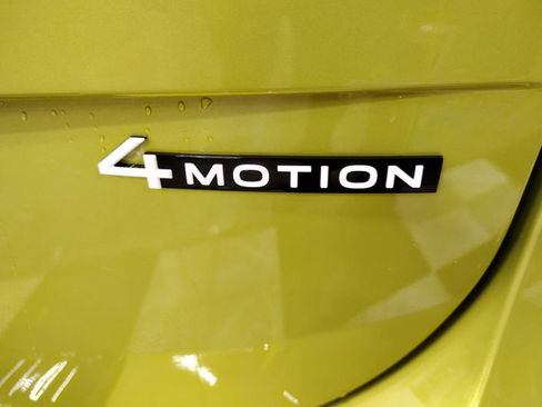 New 2025 Volkswagen ID. Buzz Pro S Plus image 13